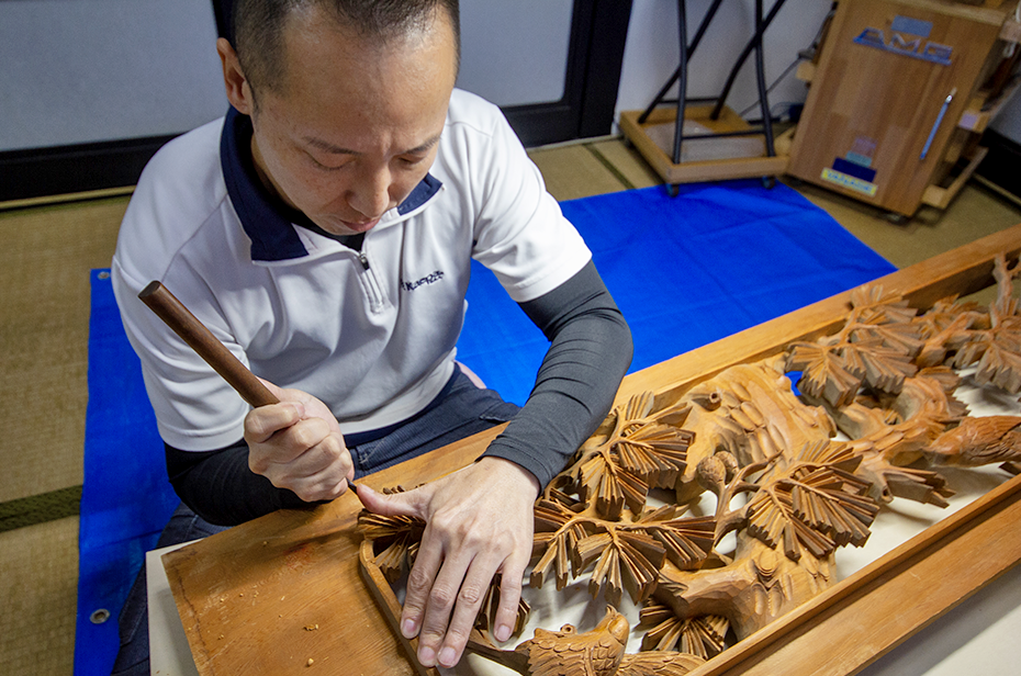 欄間彫刻<br>朝倉準一（朝倉彫刻店）