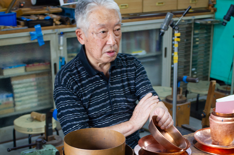 打出し銅器<br>吉原信治郎