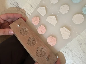 菓子木型を使った和三盆・練り切り作り体験